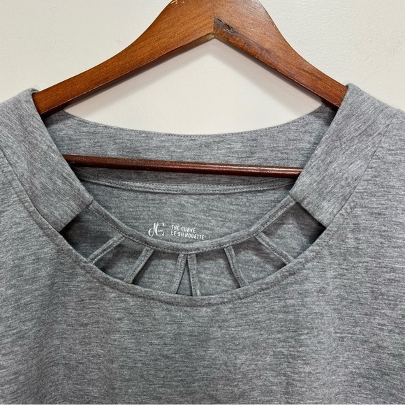 Pennington's DC Grey Scoop Neck Cut out 3/4 Sleeve Size X - Picture 7 of 9